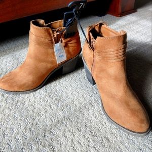 BRAND NEW WOMENS ANKLE BOOTS